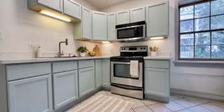 1039 Fourth Street Gallery 1