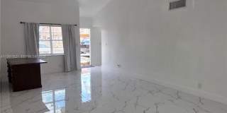 7085 W Sunrise Blvd Gallery 28