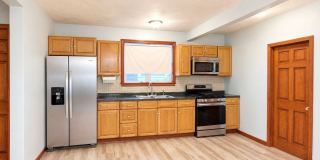 Beautiful 2 Bedroom Home in Lowell Gallery 6