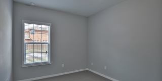 116 W Amelia Ave Gallery 17