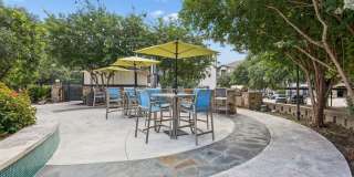 Thirty Oaks Gallery 14