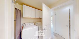 Indian Creek 2 Bedroom! Gallery 9
