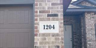 1204 Cottonwood Avenue Gallery 1