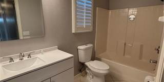 2210 Grove Dr Gallery 36