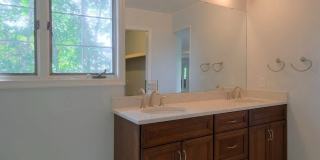 1602 Greenwood Gallery 13