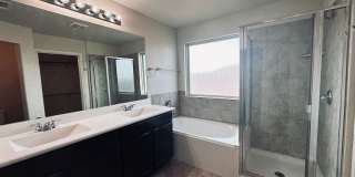 Open design in Northeast Crossing on large CORNER LOT! 3 bedrooms + study/2.5 baths/game room/2-car garage Gallery 21