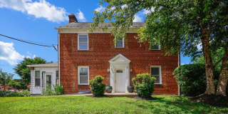 212 FREDERICK Avenue S Gallery 1