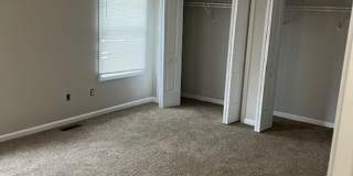 Spacious 2 Bed, 2.5 Bath Townhome in Peaceful Southwest Bloomington Gallery 11