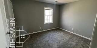 Charming 2-bedroom 1.5 Bathroom Gallery 8