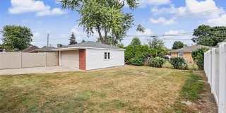 8949 Fox Avenue Gallery 35