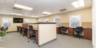 156 MAPLE Avenue E Gallery 12