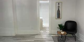 The White House Apts Gallery 4