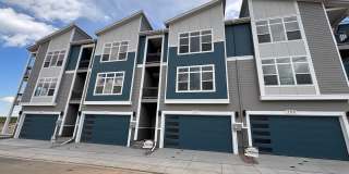 Luxury 4 Bed Townhouse with Amazing City and Mt Views on Westside Gallery 38