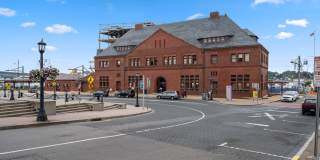 18 Bank Street Gallery 15