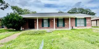 4/2-Country Club Estates / South Side area Gallery 1