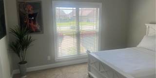 100 Newport Avenue Gallery 7