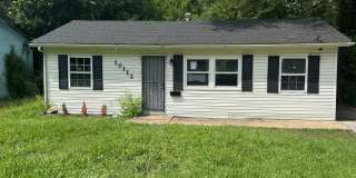 Newly Renovated Three Bed/One Bath Gallery 1
