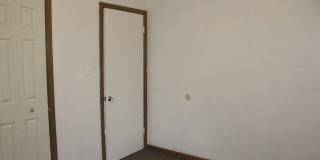 Nice 2 bedroom 1 Bath Home - Quiet area - Video Tour on Youtube @ 855manager Gallery 21