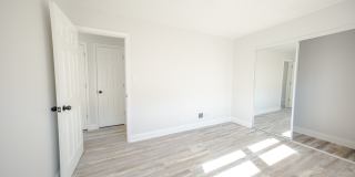 2242 N Lavergne Avenue Gallery 16