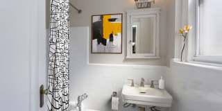 The Novelist Gallery 7