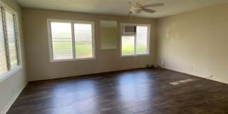 Single Family 3 Bedroom/1 Bath Gallery 9