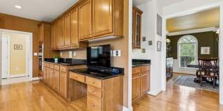 26368 STRATHAVEN Court Gallery 13