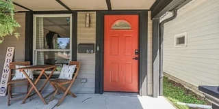 Updated 2BR Townhome | Bates-Hendricks | Steps to Fountain Square Gallery 3