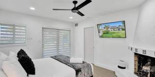 911 N Northlake Dr Gallery 32