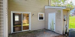2 Bedroom, 1.5 Bath Townhouse Gallery 15