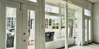2126 MAGAZINE Street Gallery 3