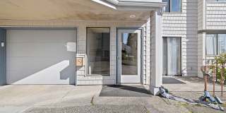 Amazing 2bed/1.5bath Condo Unit with Private Balcony in Meridian Park! Gallery 32