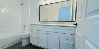 215 HOLLOWBROOK Circle Gallery 9