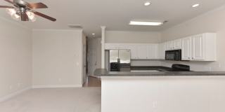 3BR 2.5BA Townhome in Pennington Square ~ Minutes to Fort Jackson, the VA hospital, USC Medical School, and I-77! Gallery 12