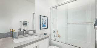 Aspan Square Gallery 24