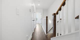 211 Bass Street SW Gallery 17