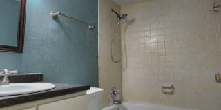 FOR RENT 1 bedroom, 1 bathroom, upper floor condo. Gallery 8