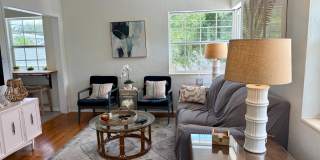 Fully furnished 1/1 Apartment Old NE Gallery 11