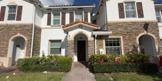 Charming 2-Bed Townhouse with on Ashley River Road! Gallery 1