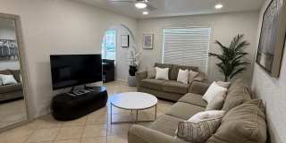 261 Cottonwood Drive Unit A Gallery 1