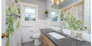 Charming 3BR House in East Windsor Gallery 8
