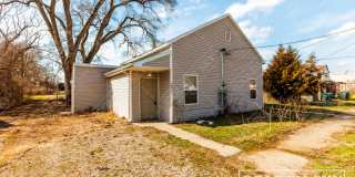 1611 South Gharkey Street Gallery 1