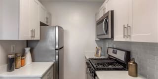 Potomac Towers Gallery 23