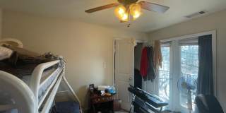 Cute 4 Bedroom Near Downtown for Pre-Lease Gallery 12