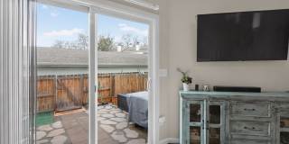 Spacious 2BR Condo Finished Basement in Aurora Gallery 8