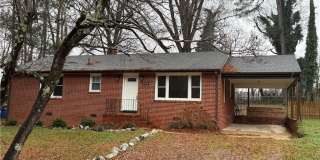 21718 Magnolia Avenue Gallery 1