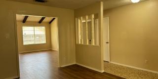 Welcome home to 6919 Moon Lake! Gallery 6