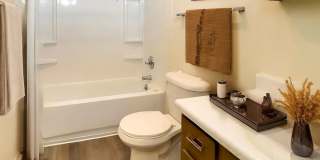 Spacious 2 Bedroom with Private Balcony! Gallery 67