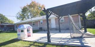 150 E Beechwood Lane Gallery 25