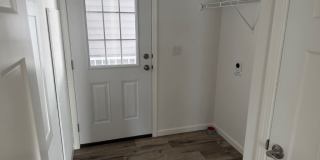 310 8th Street Gallery 10