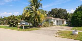 15741 NW 39th Ct Gallery 1